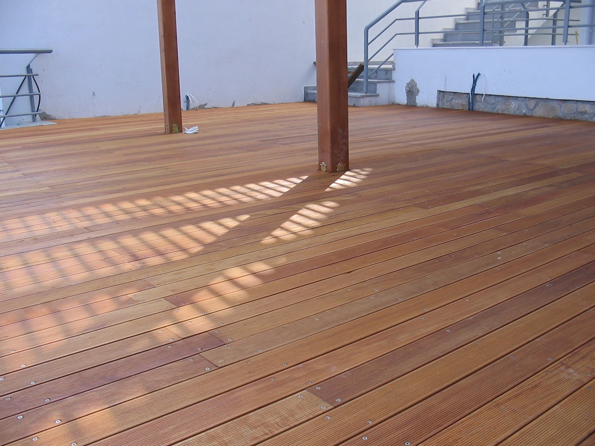 ΞΥΛΙΝΟ_ΠΑΤΩΜΑ_ΕΞΩΤΕΡΙΚΟΥ_ΧΩΡΟΥ