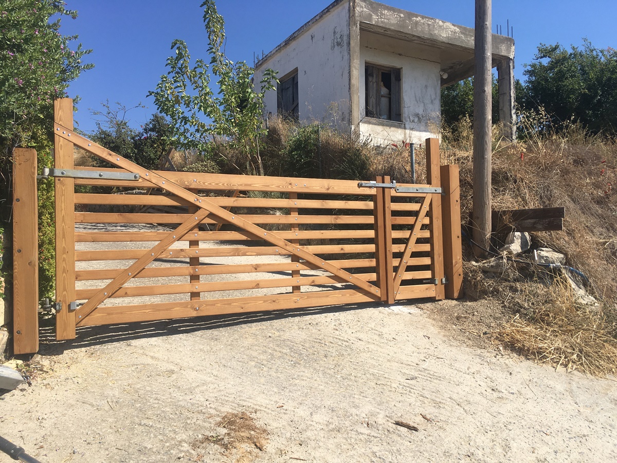 ξυλινη_αυλοπορτα